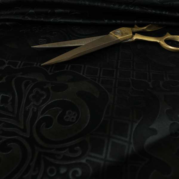 A00205 Black