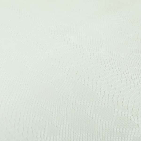 A00315 White