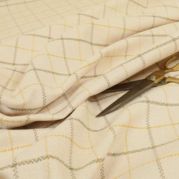 A00485 White Yellow