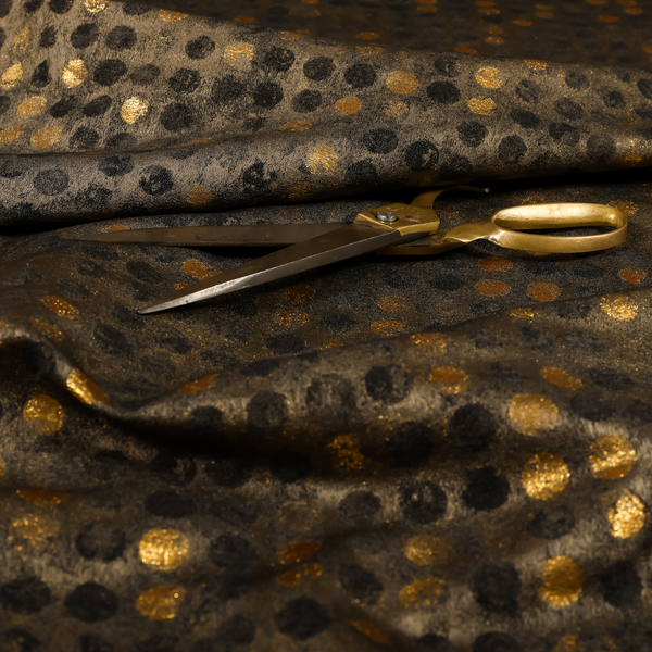 A03229 Black Grey Gold