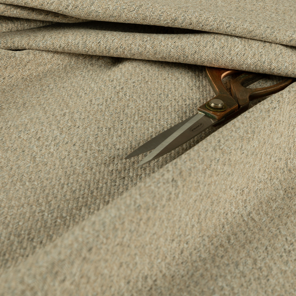 A04692 Beige