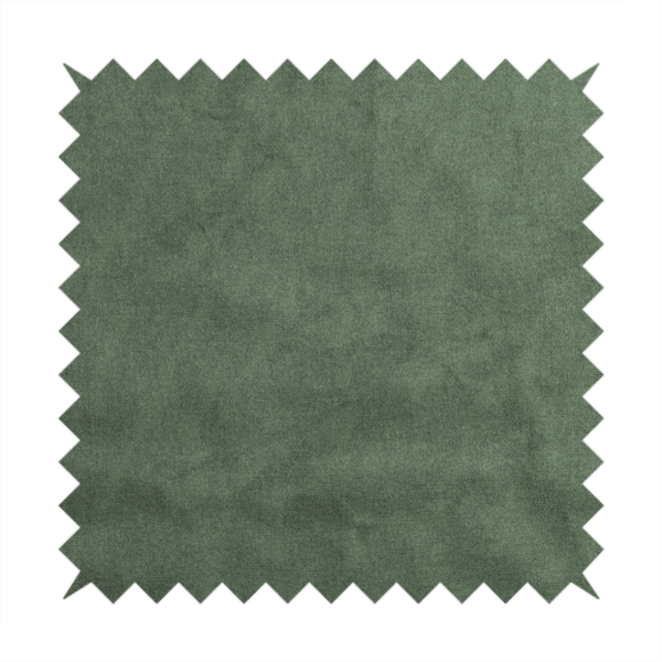 A04767 Green