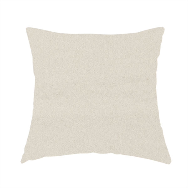 A04746 White