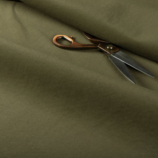 A04751 Green