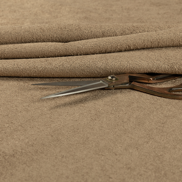 A00617 Camel Brown