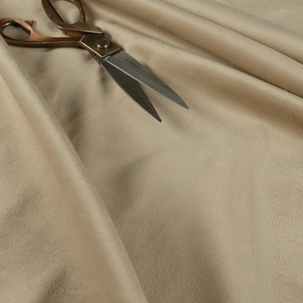 A00256 Beige