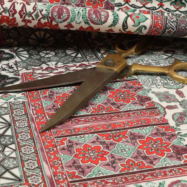 A01746 Green Purple Red