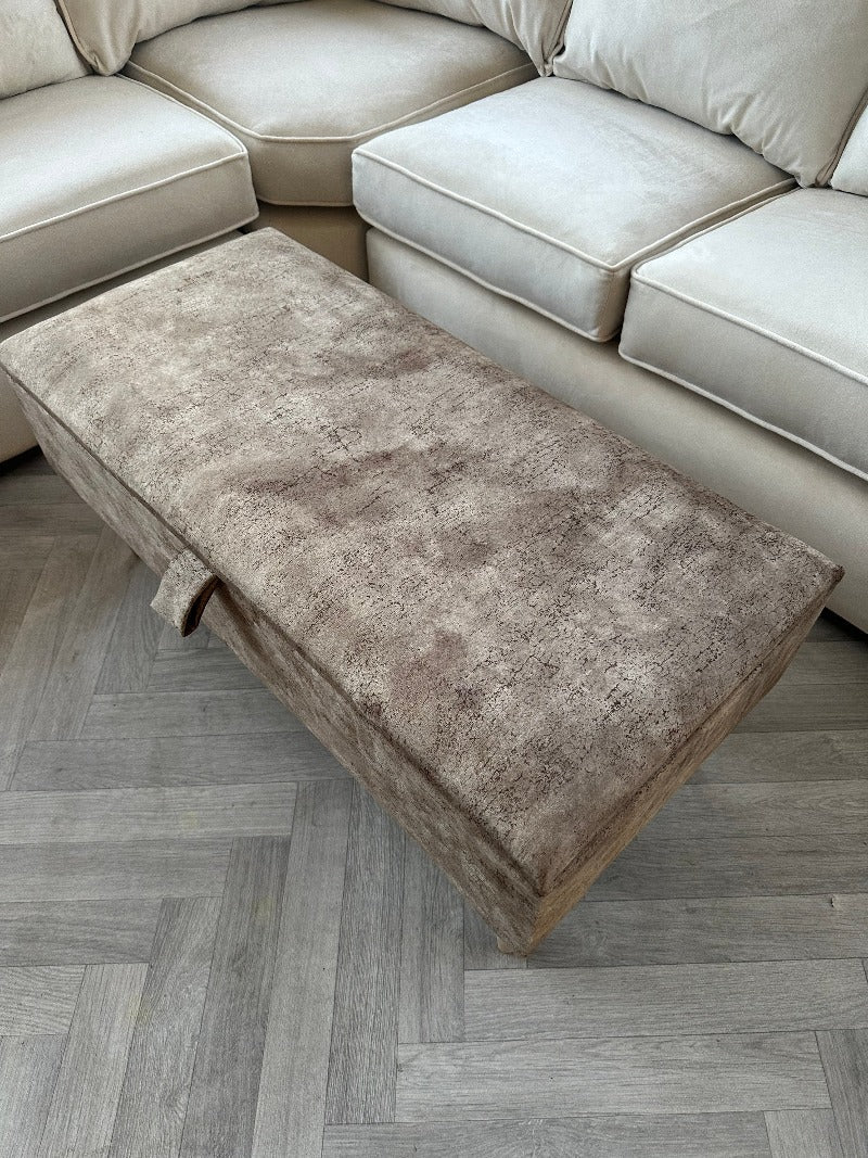 PREMIUM BROWN Footstool
