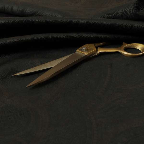 A04807 Black