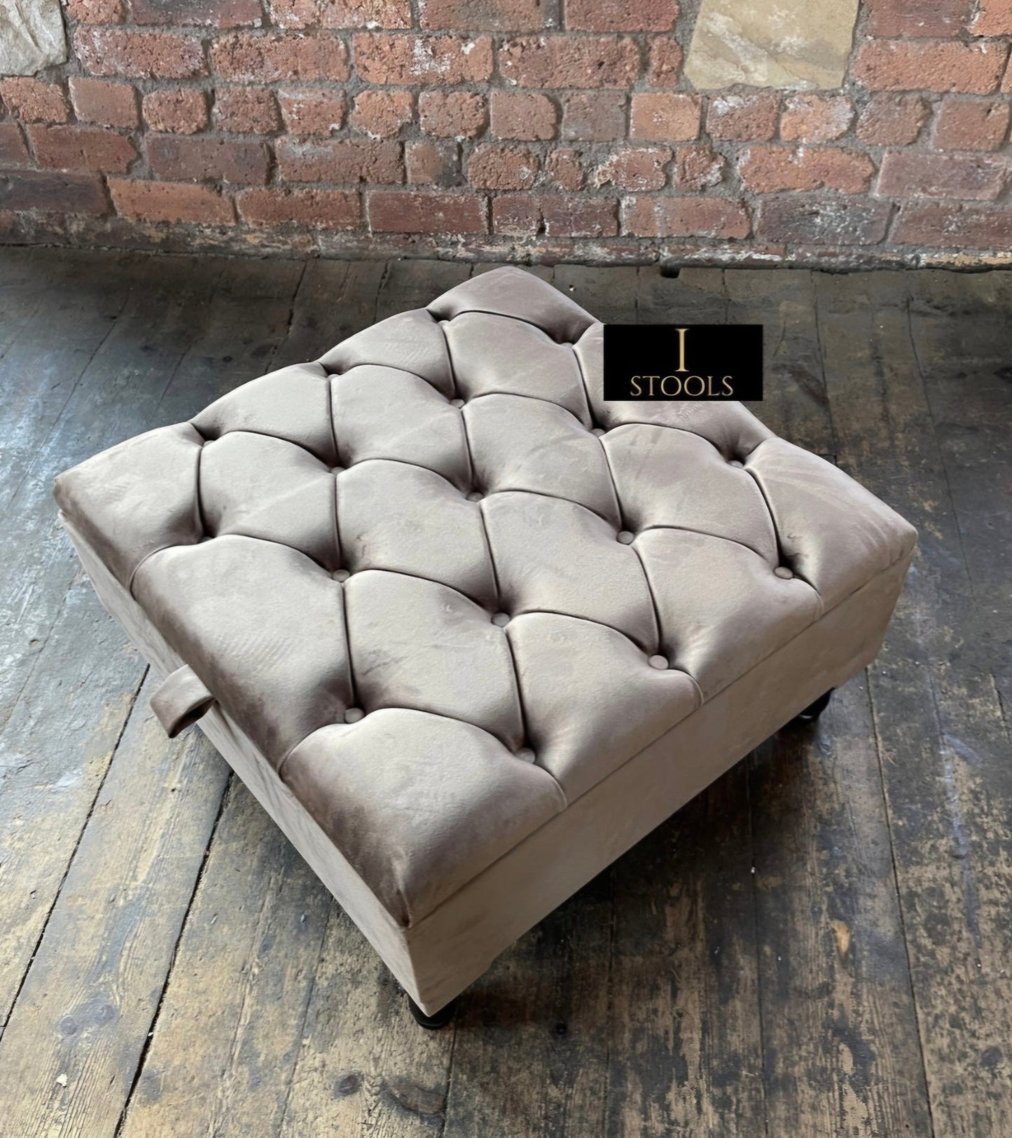 Square chesterfield buttoned Storage coffee table bench