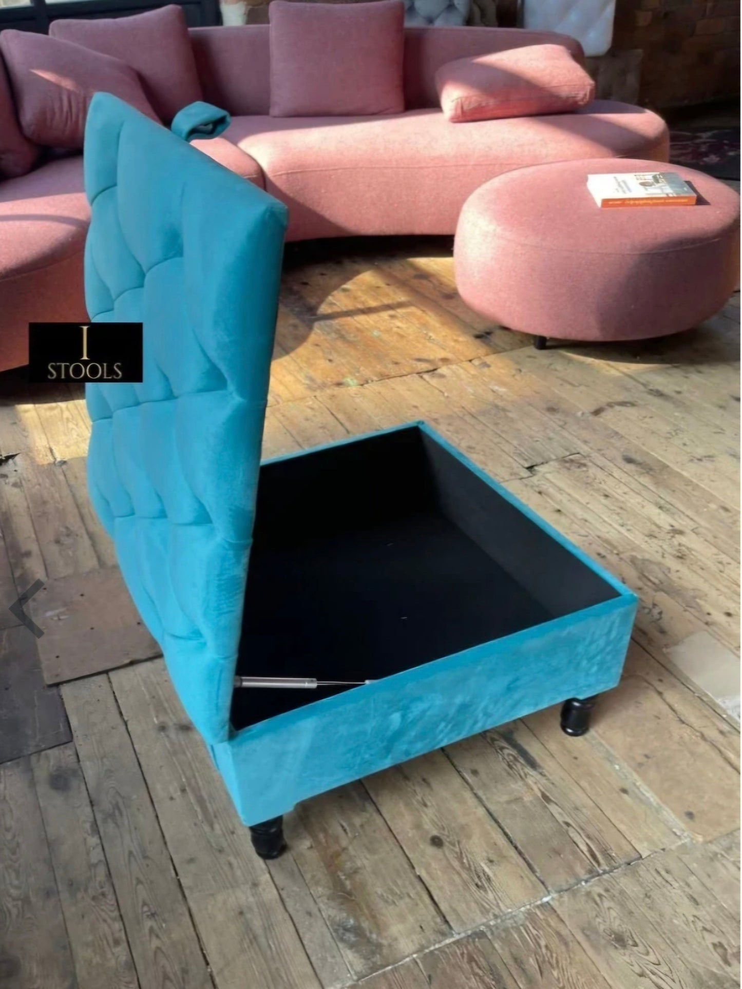 Square chesterfield buttoned Storage coffee table bench