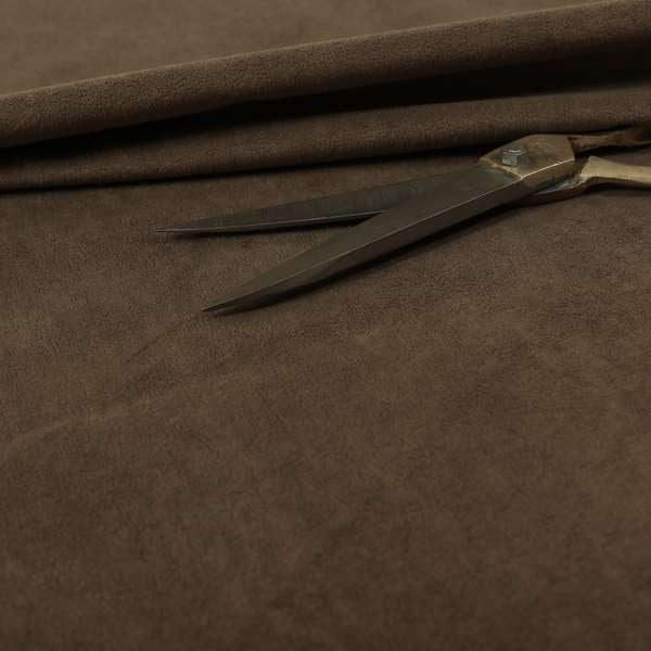 A04717 Brown