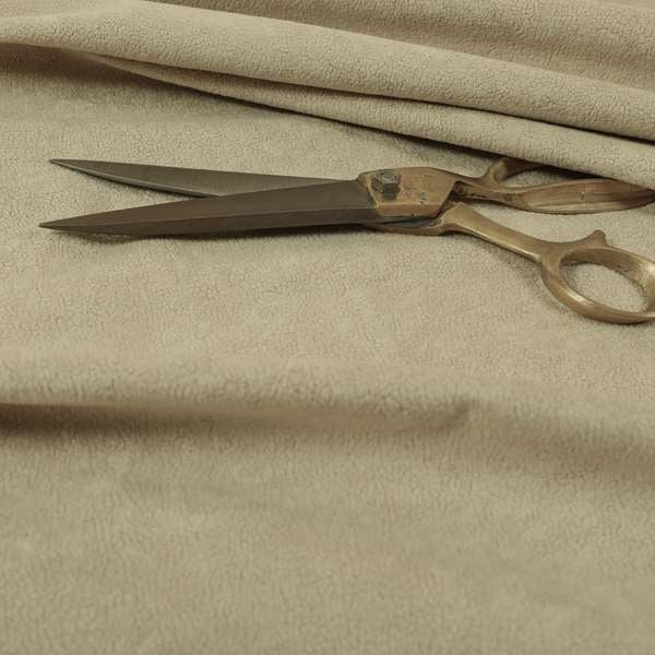 A04724 Beige