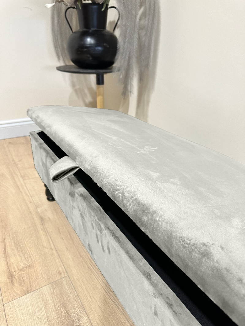 Creamy white Plain Ottoman storage