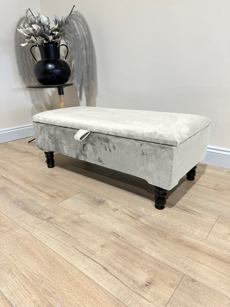Creamy white Plain Ottoman storage