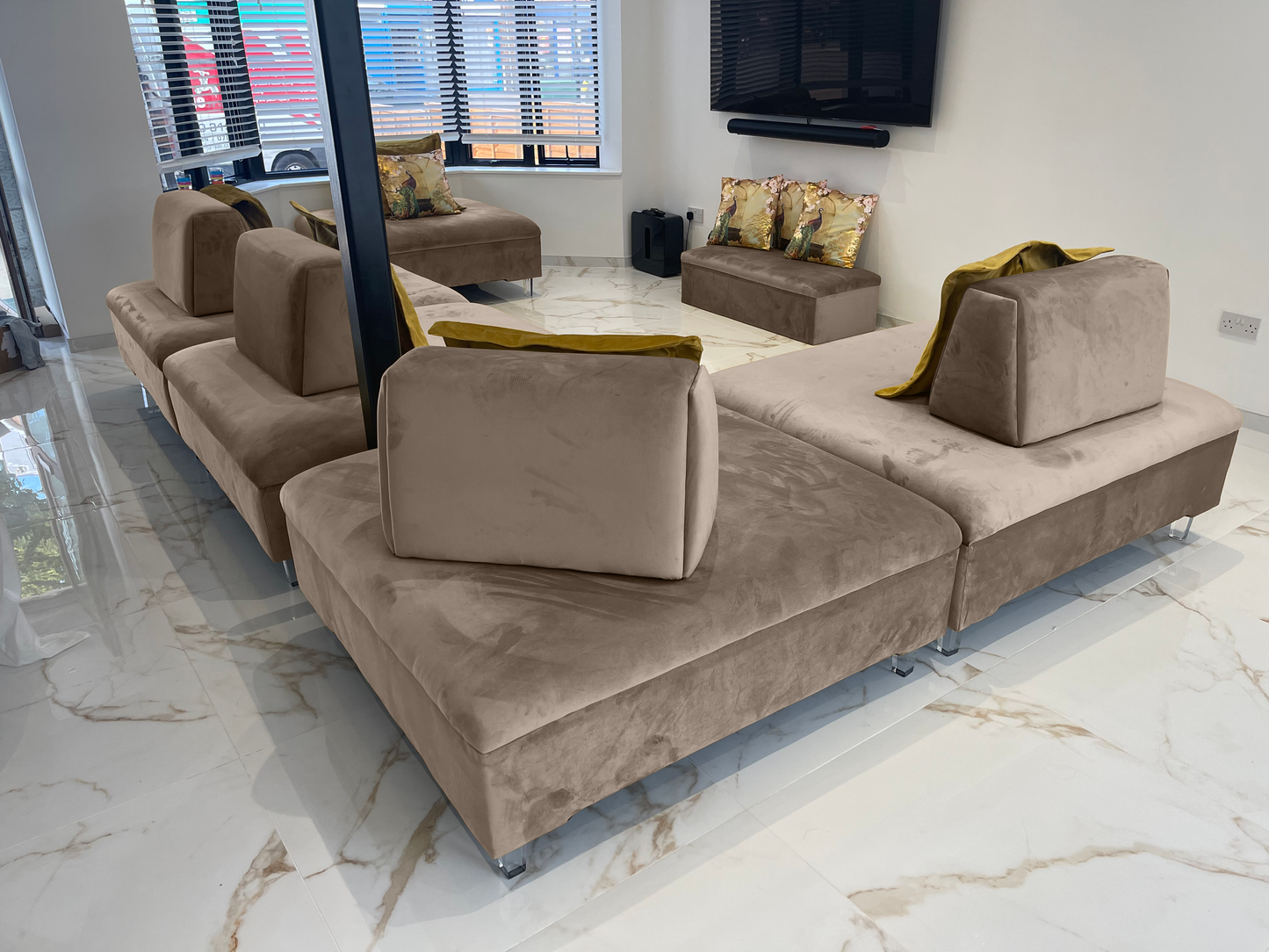 Sion Modular seating sofa