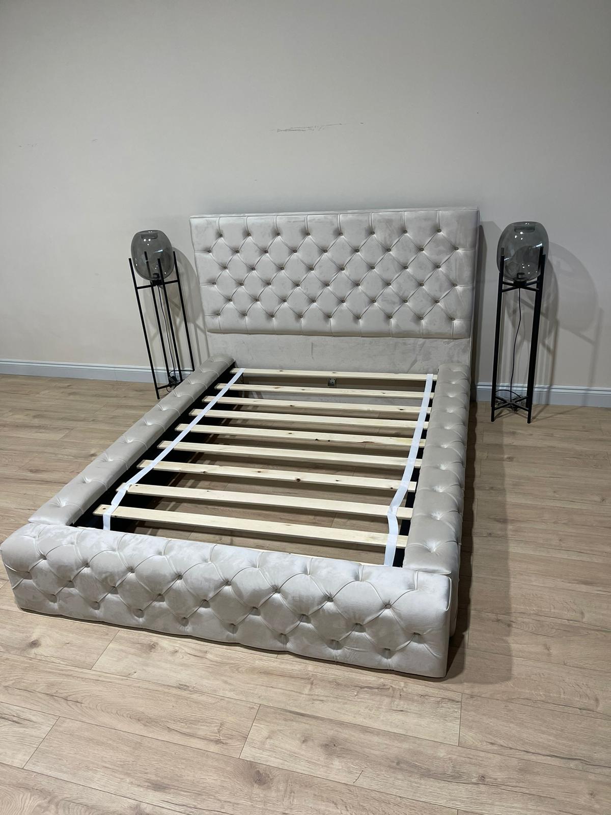 Creamy white bose bed chesterfield tufted matching buttons