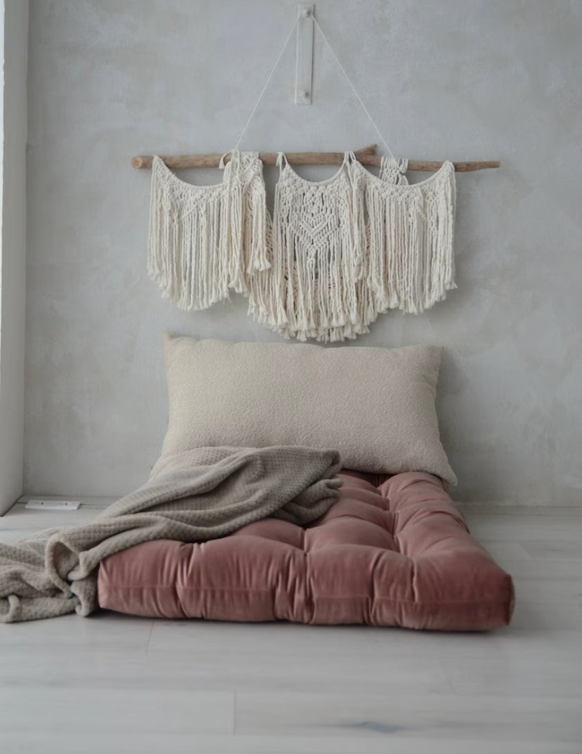 Tufted floor seating