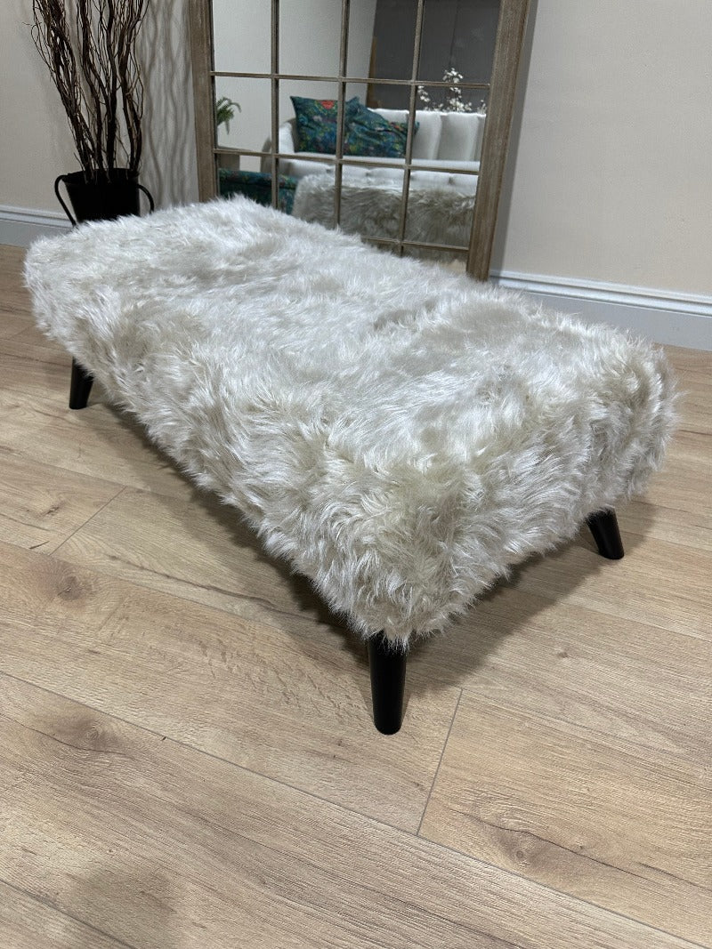 Tobi fluffy fabric Ottoman seat 