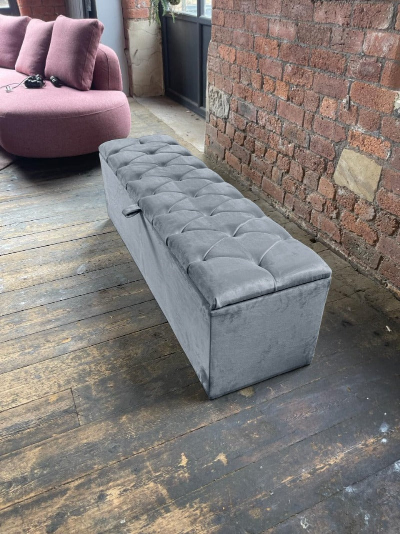 grey seat chesterfield Ottoman storage   