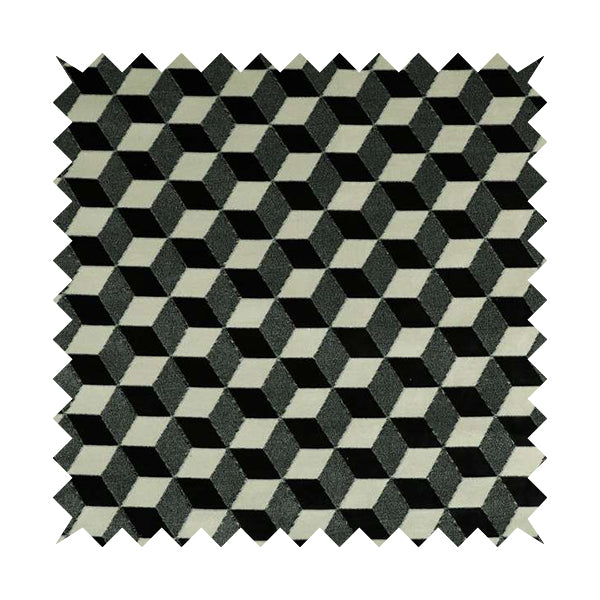 A00084 Black White