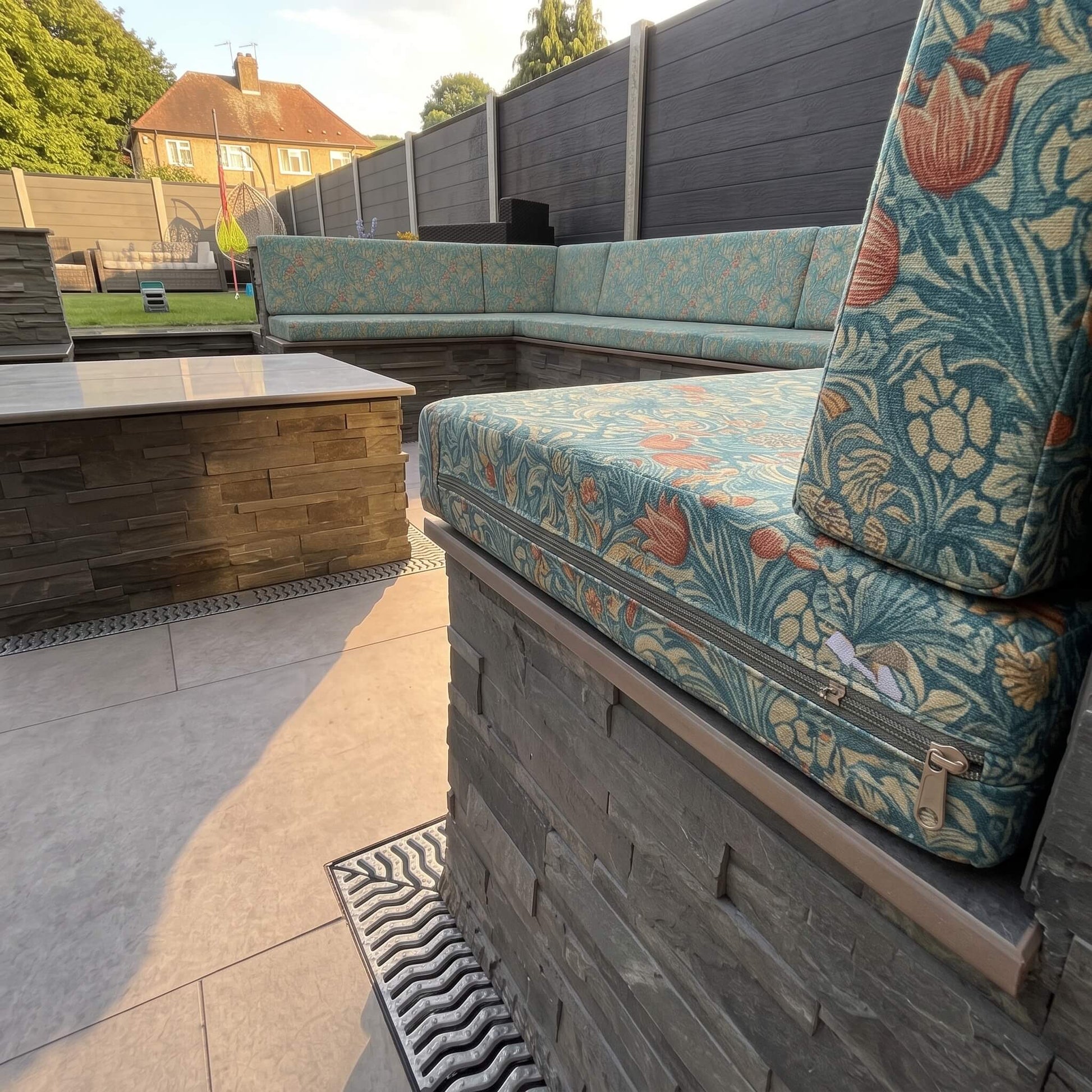 Bespoke Outdoor Seating Cushions Featuring Heavy-Duty Zipped Covers for Garden Furniture