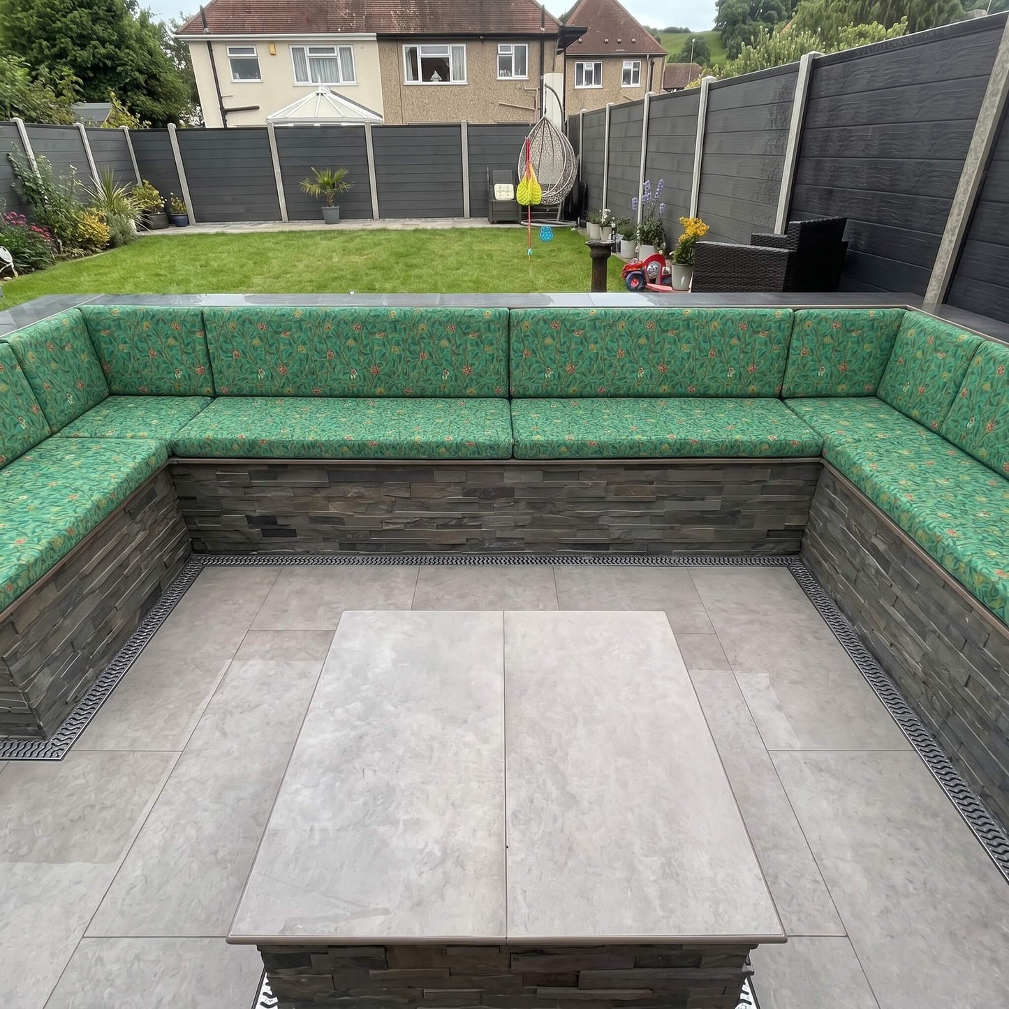 Bespoke Waterproof Outdoor Seating Replacement Foam Cushions for Garden Furniture