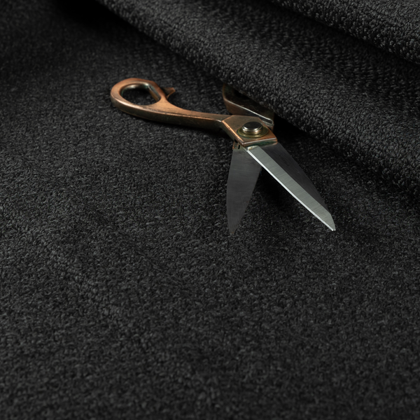 A00338 Black