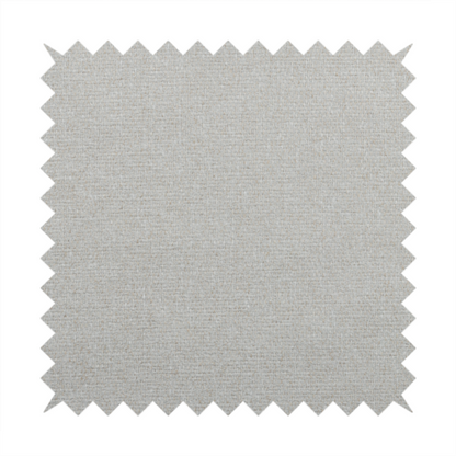 A04715 White