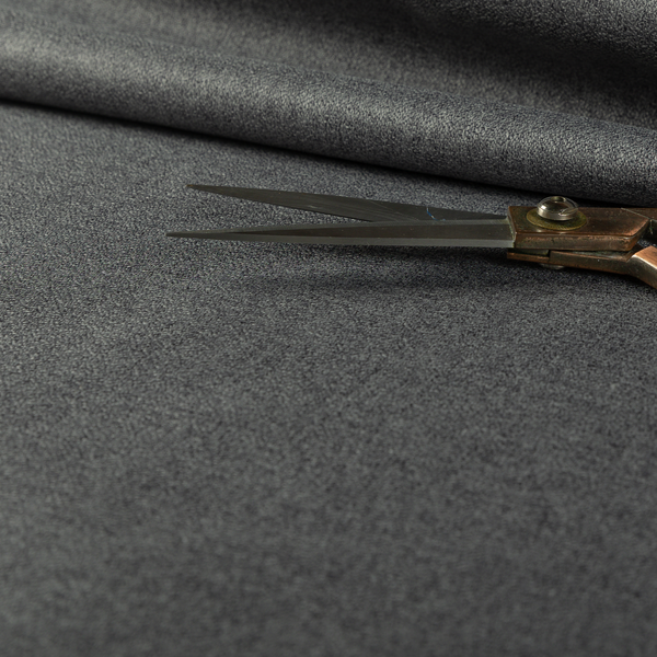 A04657 Grey