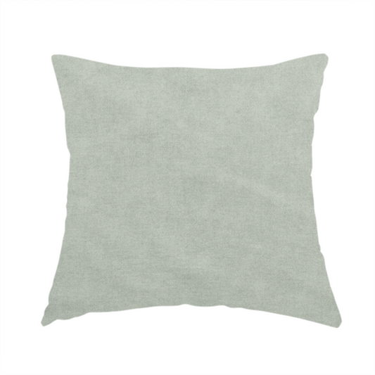 A04772 White
