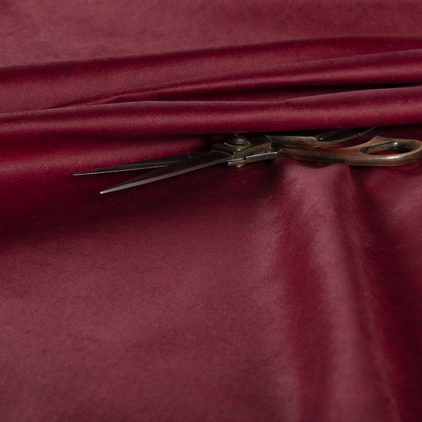 A04777 Red