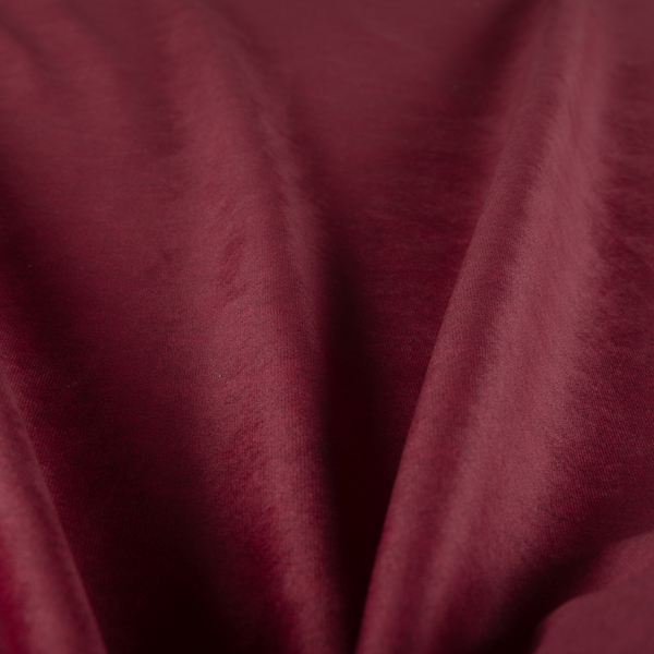 A04777 Red