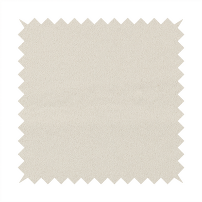 A04746 White