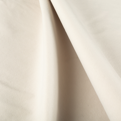 A04746 White
