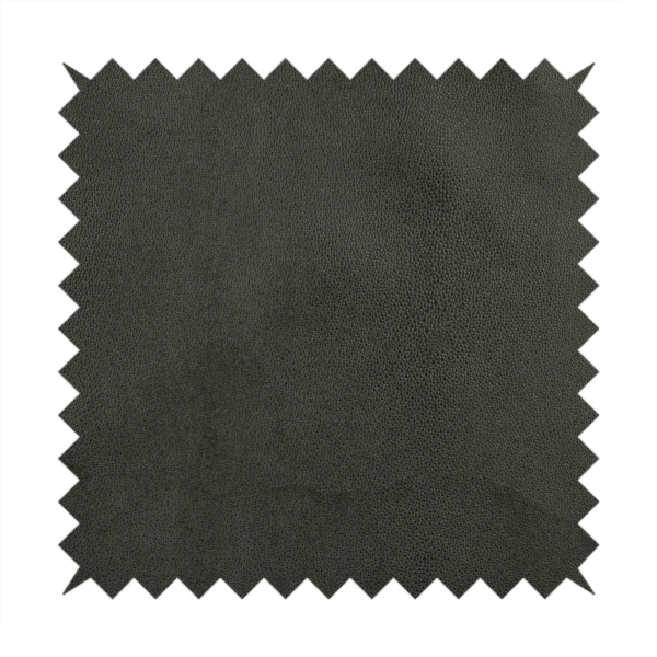 A04998 Black