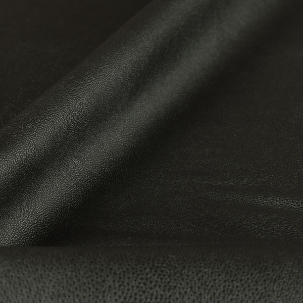 A04998 Black