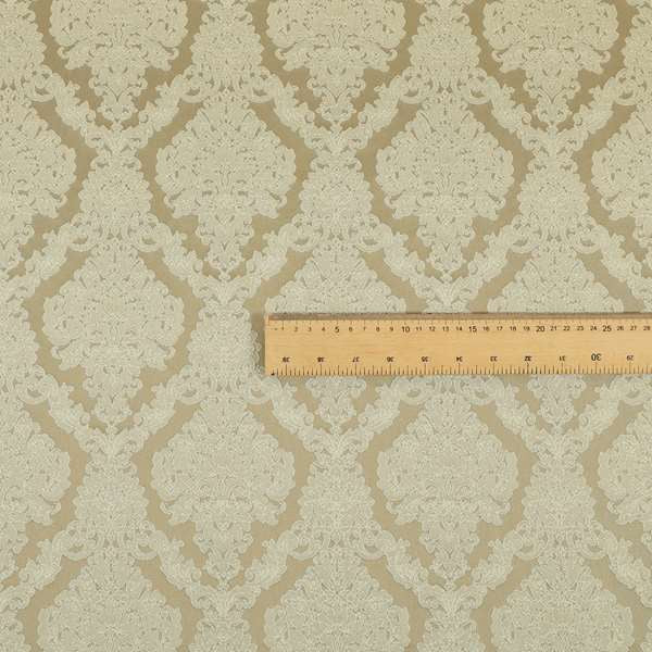 A01386 Beige