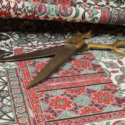 A01746 Green Purple Red