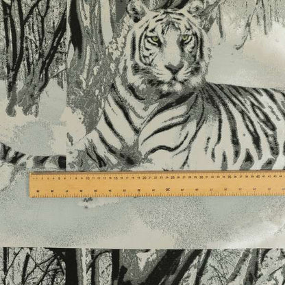 A00758 Grey Silver Black Green