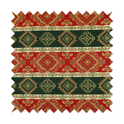 A03519 Red Green