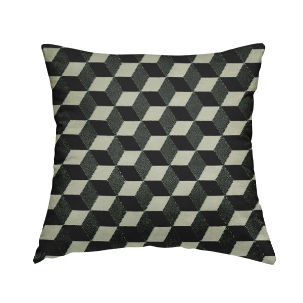 A00084 Black White