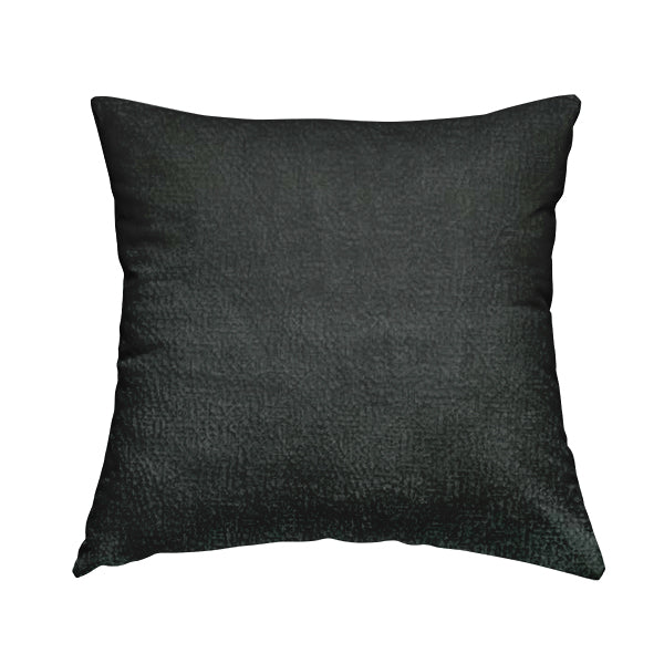 A04906 Black
