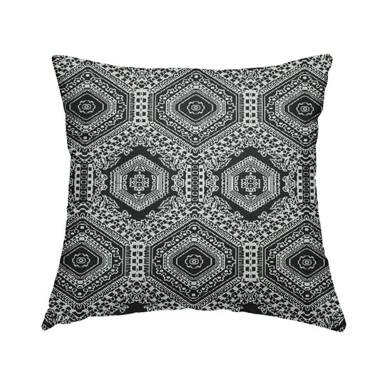 A00182 Black White