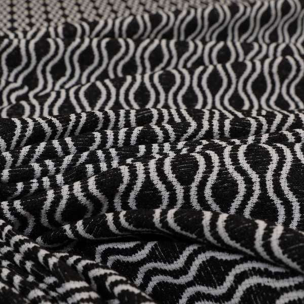 A04818 Black