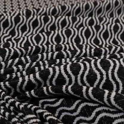 A04818 Black