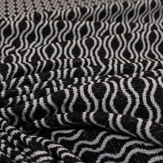 A04818 Black