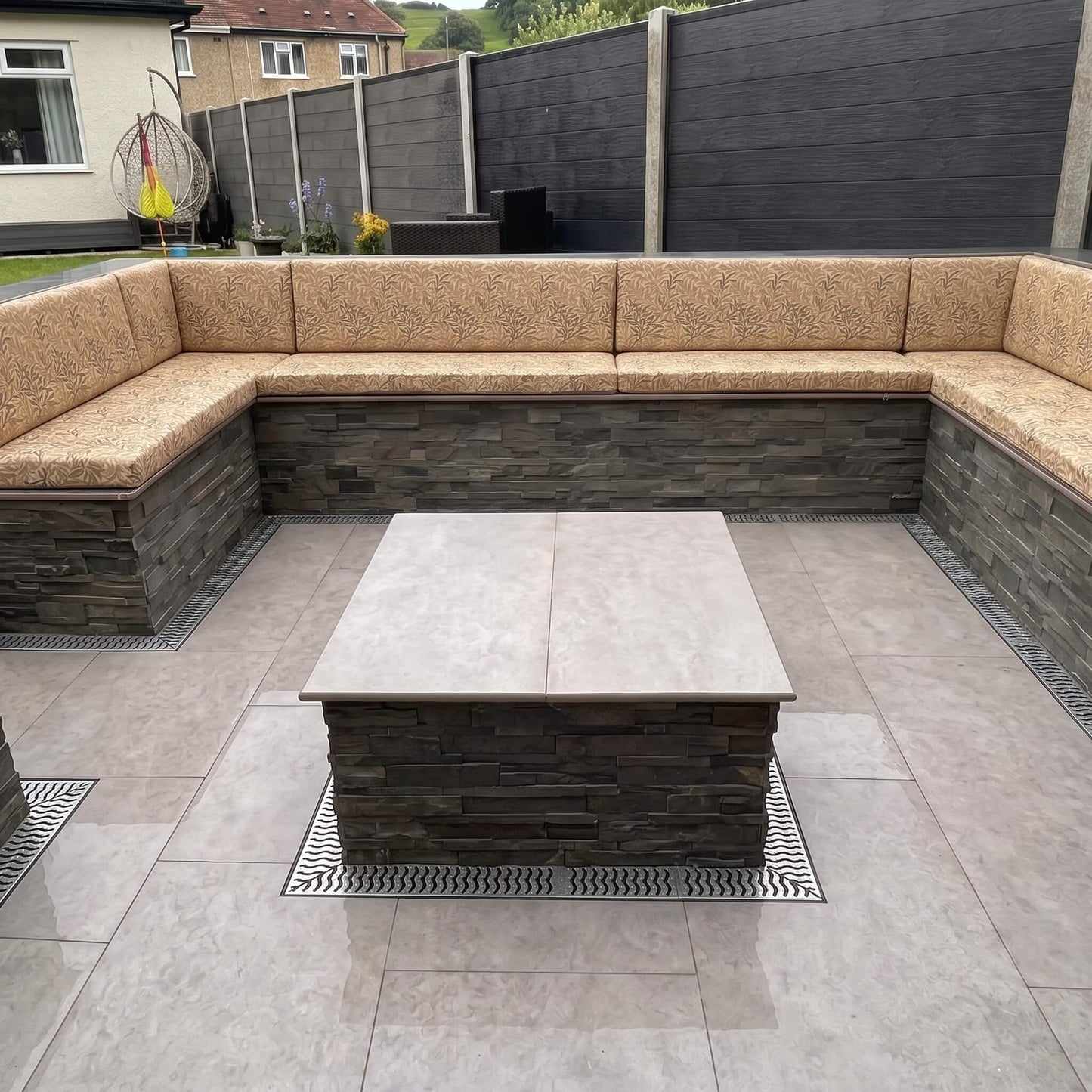 Luxury waterproof garden seating cushions with removable heavy-duty zipped covers for patio furniture