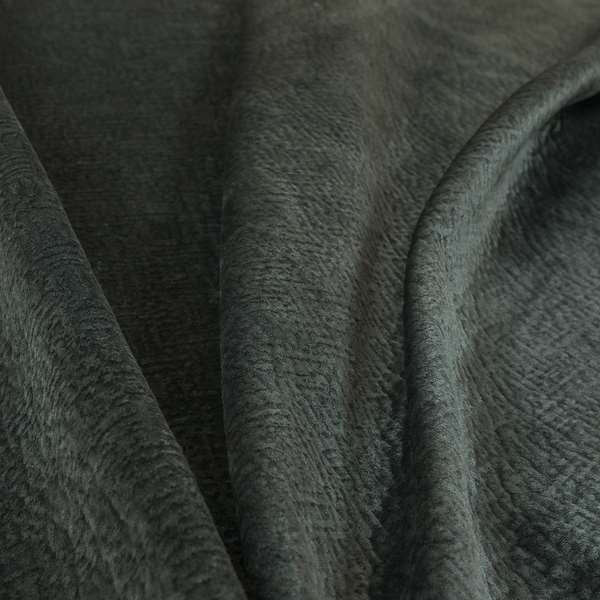 A04906 Black