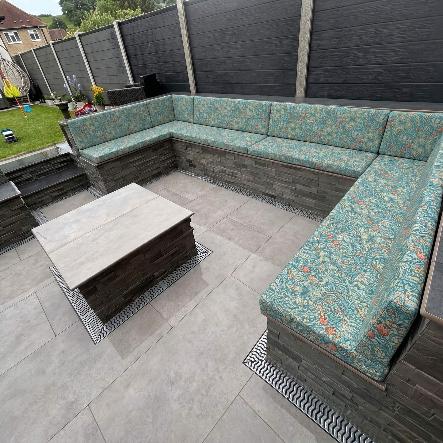 Premium Designer Motif Outdoor Seating Foam Cushions with Waterproof Canvas Fabric and High-Density Foam